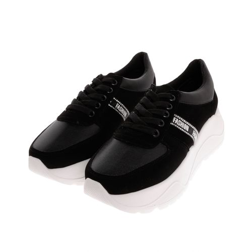 Tenis Abigail color negro con detalles laterales en pedrería D09980756501