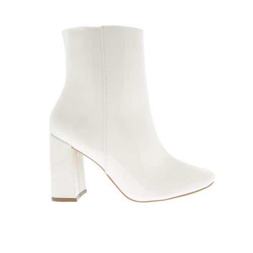 Botín Ivonne color blanco charol D00960566620