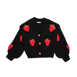 Suéter abierto color negro con fresas para mujer