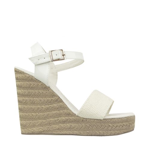 Sandalia Sara Color Latte D12960105631