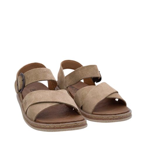 Sandalia Chelle. Color Beige D16580019650