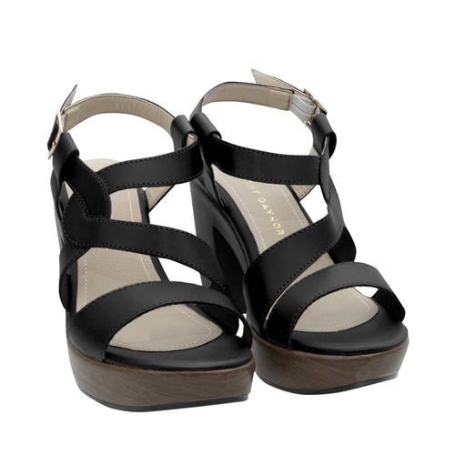 Sandalia Carla Color Negro D00470128501