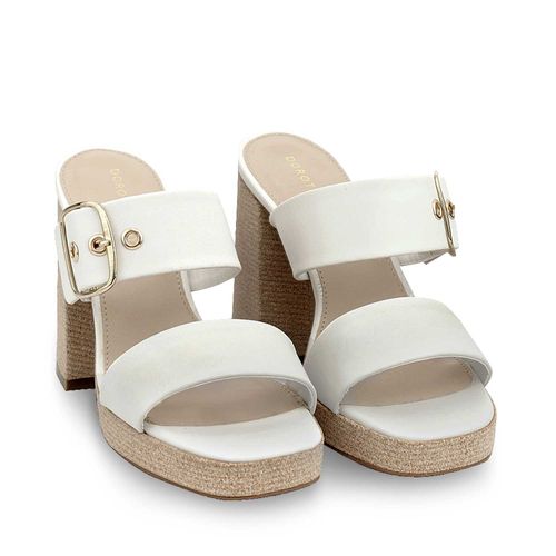 Sandalia Lesly Color Latte D00960656631
