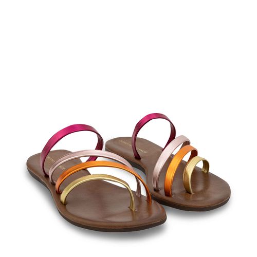 Sandalia Yalitzia Color Oro D02510138610