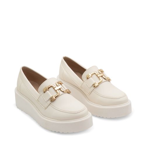 Mocasín Astrid Color Latte D15440060631