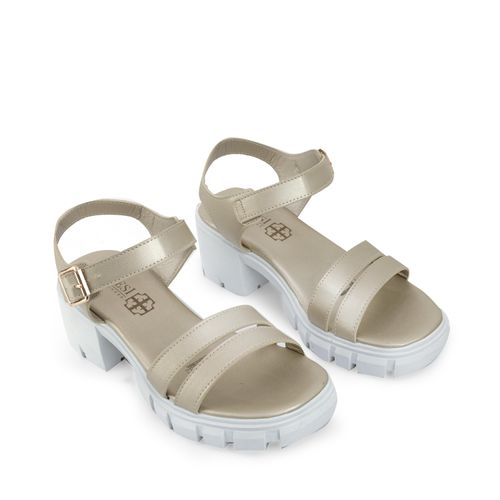 Sandalia Color Oro D01130694610