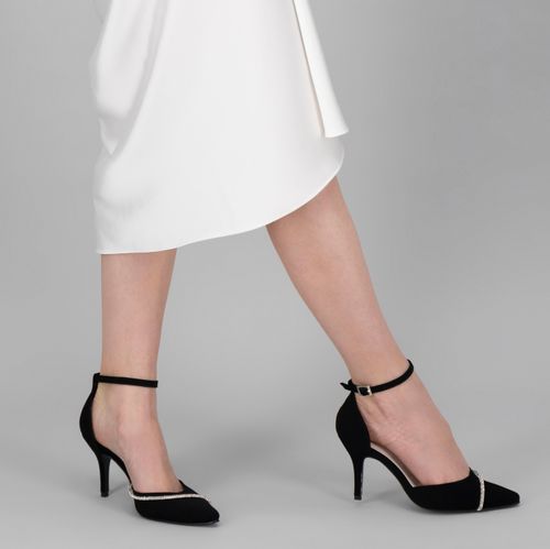 Zapatilla Maribel Color Negro D02380198501