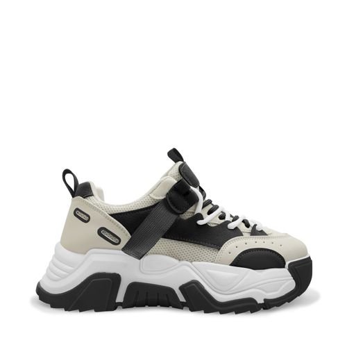 Tenis Machica Color Negro D16810006501