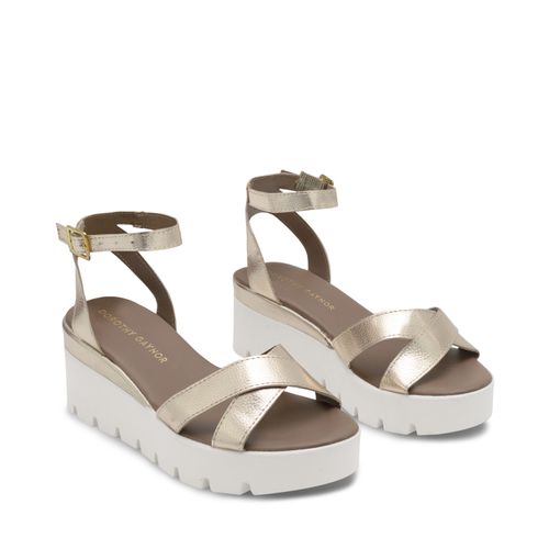 Sandalia Ariana Color Oro D09980898610