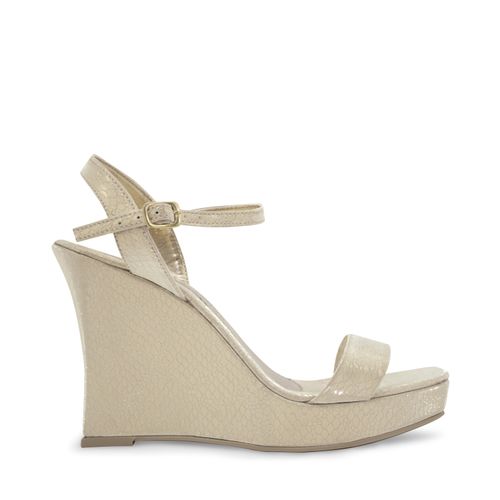 Sandalia Aitana Color Oro D00680150610
