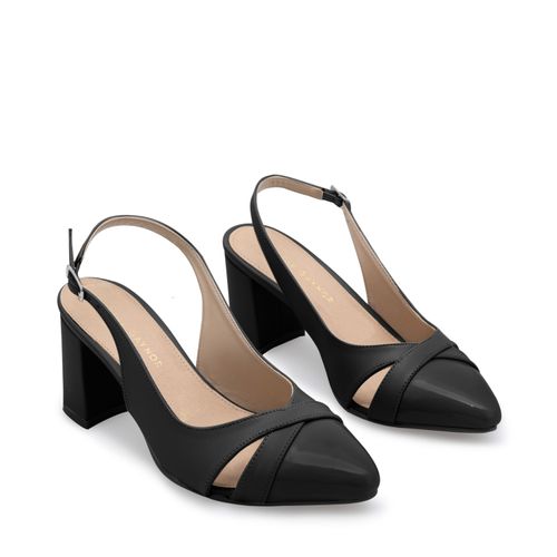 Zapatilla Paulina Color negro D00960696501