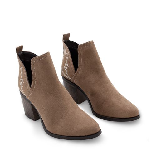 Botín Camila Color Camel D01130699553