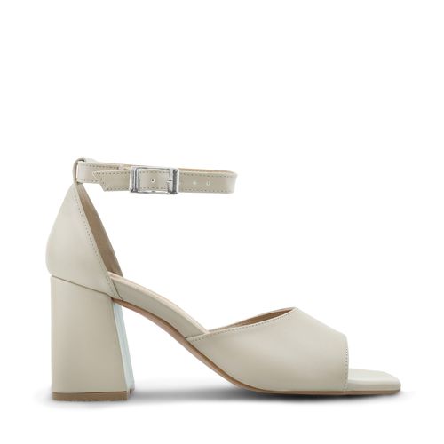Sandalia Dorothy Color Latte D03590210631
