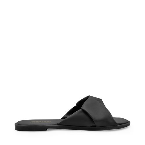 Sandalia Gaby Color Negro D14230046501