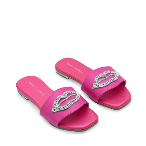 Sandalia Gaia Color Fucsia D15070088592