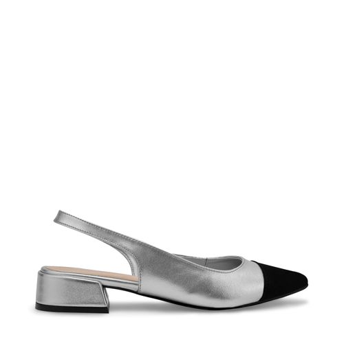 Zapatilla Valeria Color Plata D00960699612