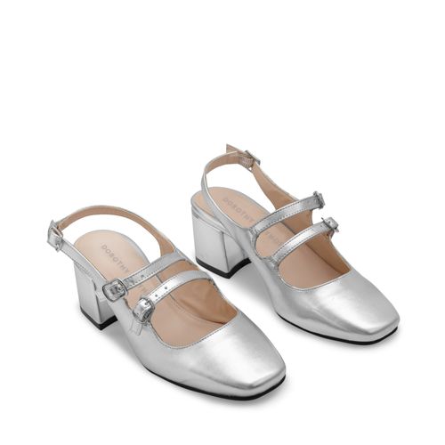 Zapatilla Cleopatra Color Plata D09980878612