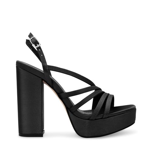 Sandalia Emma Color Negro D00220440501