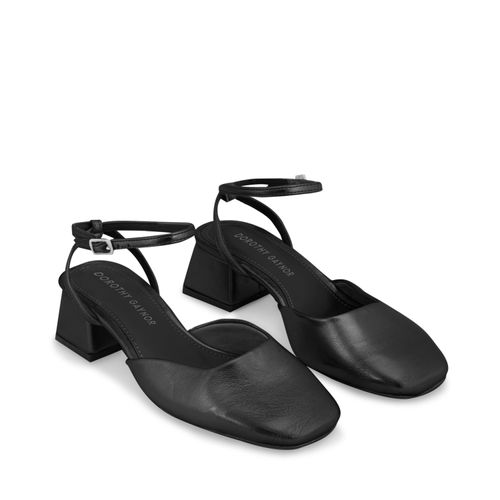 Zapatilla Samanta Color Negro D00220443501