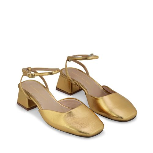 Zapatilla Samanta Color Oro D00220443610