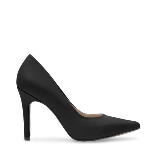 Zapatilla Pia Color Negro D06710063501