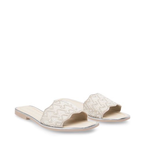 Sandalia Carly Color Plata D17070001612