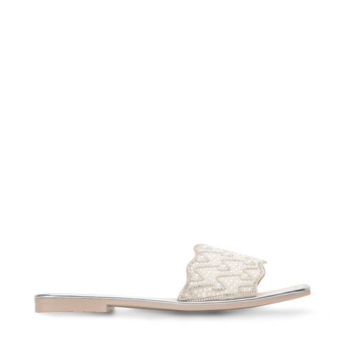 Sandalia Carly Color Plata D17070001612