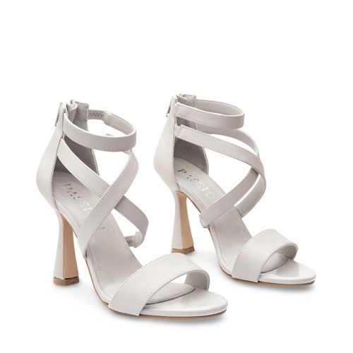 Sandalia Sophie Color Gris Claro D06001649561