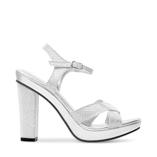 Sandalia Aitana Color Plata D00680153612