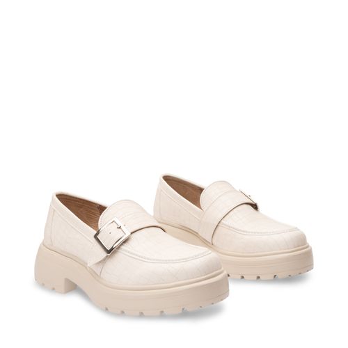 Mocasín Adele Color Latte D04620087631