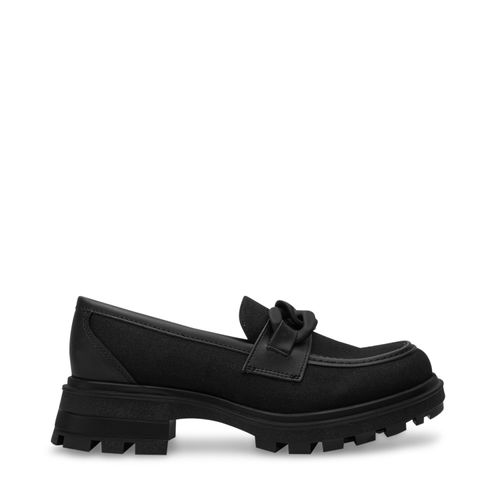 Mocasín Adele Color Negro  D04620085501