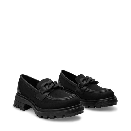 Mocasín Adele Color Negro  D04620085501