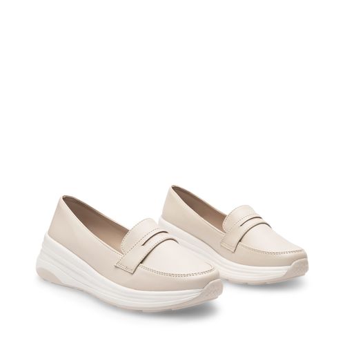 Mocasín Alessa Color Latte D06001646631