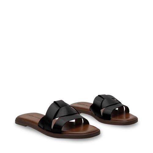 Sandalia Yalitzia Color Negro D02510157501