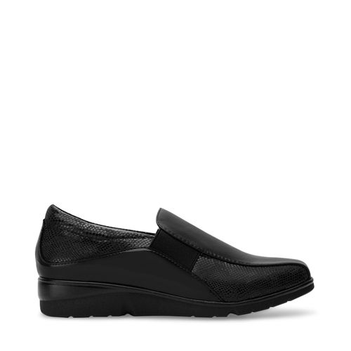 Mocasín Lucia Color Negro D12560119501