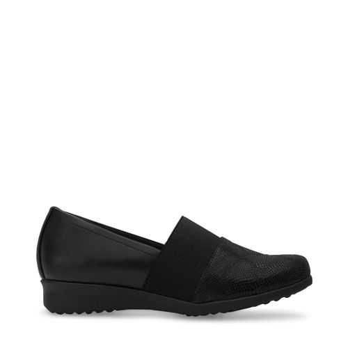 Mocasín Lucia Color Negro D12560118501