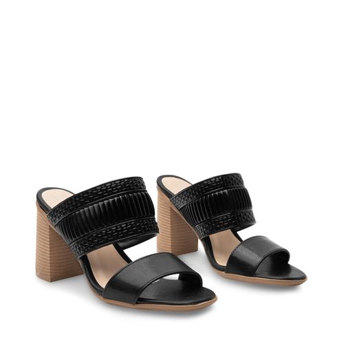 Sandalia Juana Color Negro D01136377501