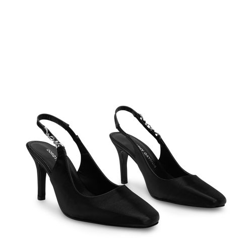 Zapatilla Lina Color Negro D16960006501