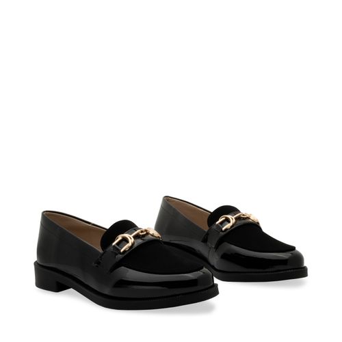 Mocasín Ilse Color Negro D17020012501
